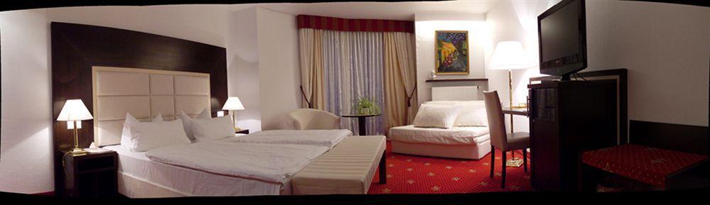 Central Boutique Hotel Бад-Мергентгайм Екстер'єр фото