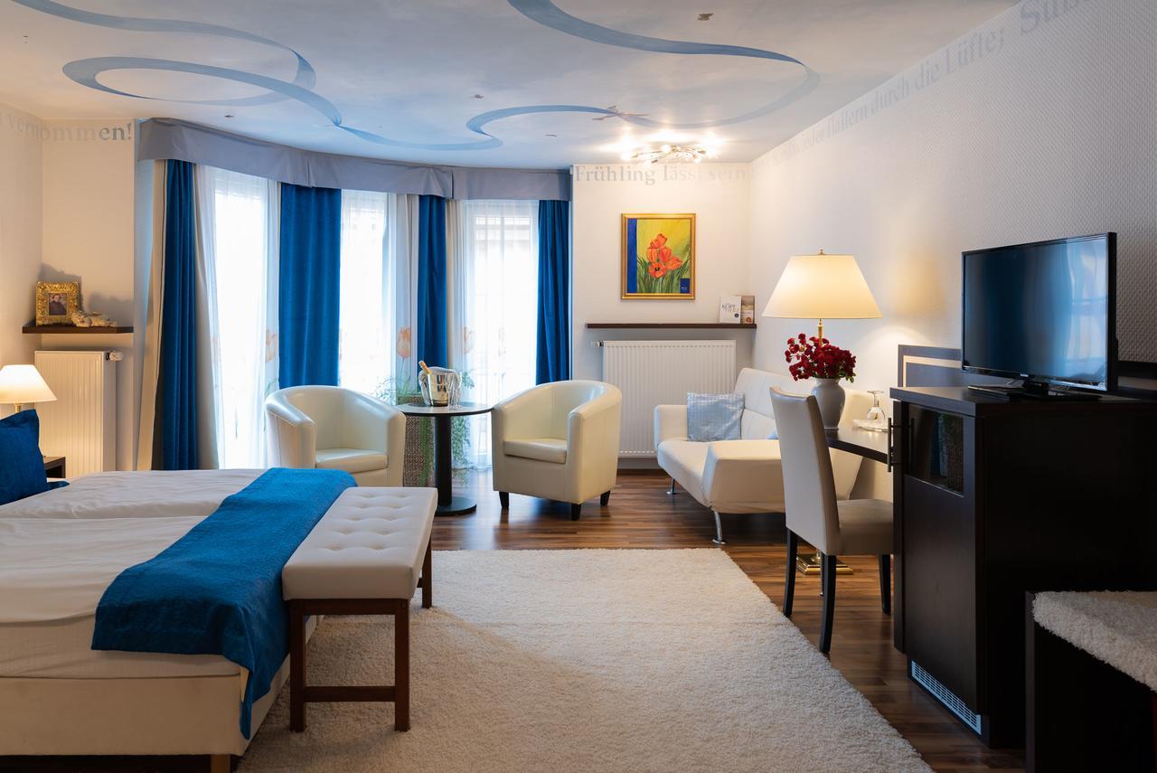 Central Boutique Hotel Бад-Мергентгайм Екстер'єр фото
