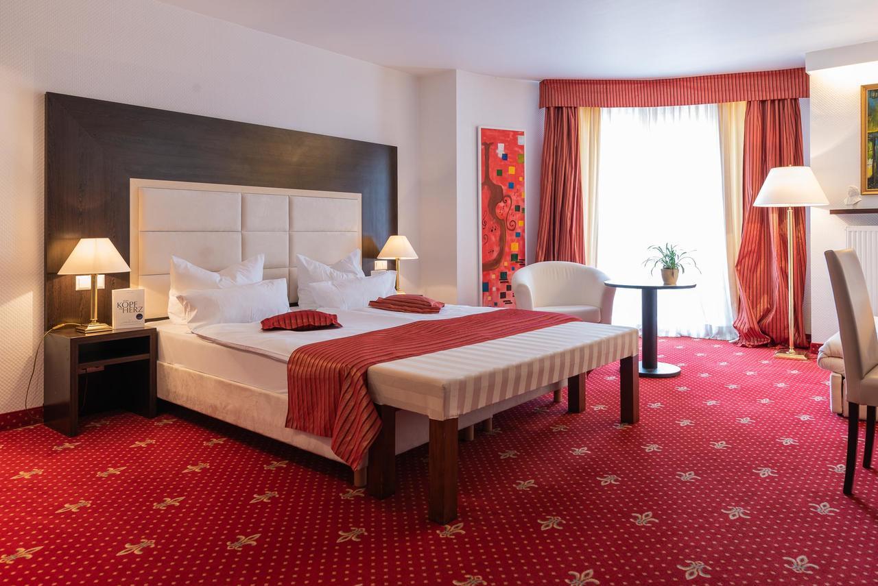 Central Boutique Hotel Бад-Мергентгайм Екстер'єр фото